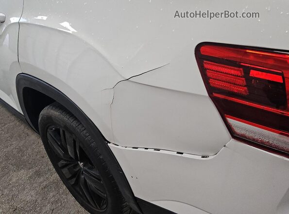 1V2AP2CA1JC547227 2018 VOLKSWAGEN ATLAS White 