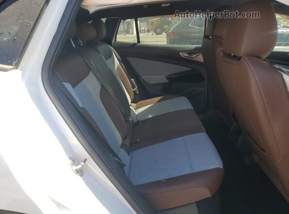 1V2BMPE81PC057867 2023 VOLKSWAGEN ID.4 White უკანა სავარძლების ხედი