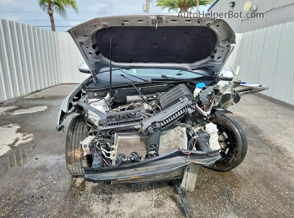 1V2BR2CA6JC500287 2018 VOLKSWAGEN ATLAS Серебряный Вид спереди