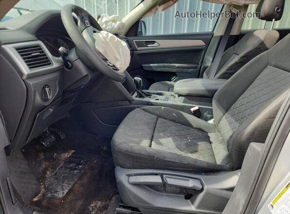 1V2BR2CA6JC500287 2018 VOLKSWAGEN ATLAS Серебряный 