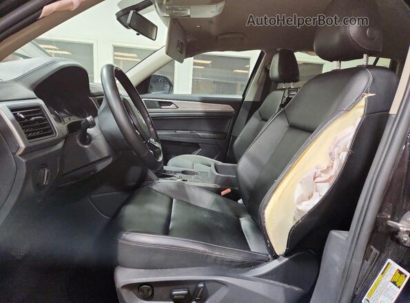 1V2CP2CA7JC596392 2018 VOLKSWAGEN ATLAS Black 