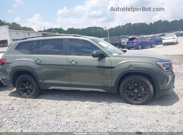 1V2CR2CA2RC574290 2024 VOLKSWAGEN ATLAS Green Vista del cuadro de instrumentos