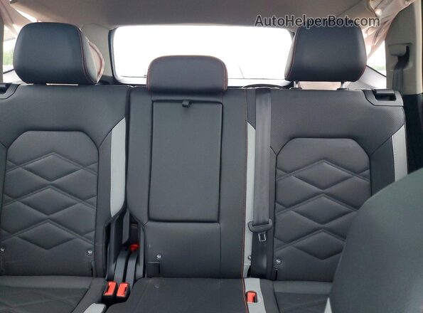 1V2CR2CA5SC550250 2025 VOLKSWAGEN ATLAS White უკანა სავარძლების ხედი
