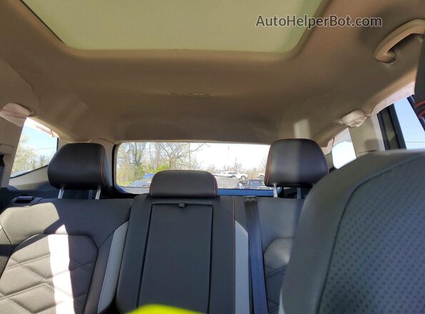 1V2CR2CA5SC564701 2025 VOLKSWAGEN ATLAS Зеленый Вид задних сидений