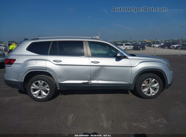 1V2CR2CA6JC562955 2018 VOLKSWAGEN ATLAS Silver Widok wnętrza 360 stopni