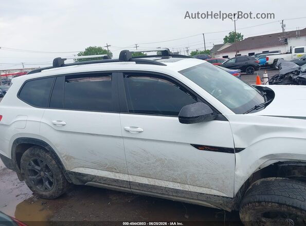 1V2CR2CA9SC522452 2025 VOLKSWAGEN ATLAS White Панорамний вид салону 360°