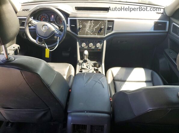 1V2CR2CAXJC567057 2018 VOLKSWAGEN ATLAS White Առջևի վահանակի տեսք