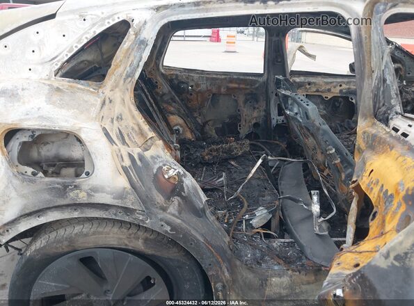 1V2CRPE83SC008037 2025 VOLKSWAGEN ID.4 White Widok tylnych siedzeń