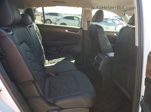 1V2DN2CA9TC515213 2026 VOLKSWAGEN ATLAS White უკანა სავარძლების ხედი