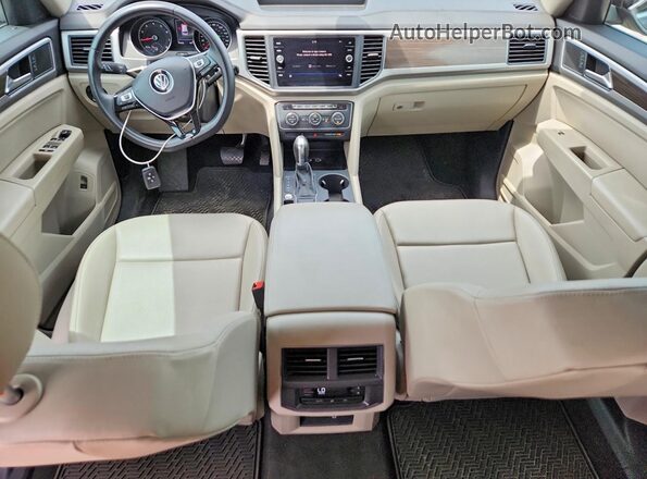 1V2DP2CA1JC598725 2018 VOLKSWAGEN ATLAS Black Առջևի վահանակի տեսք