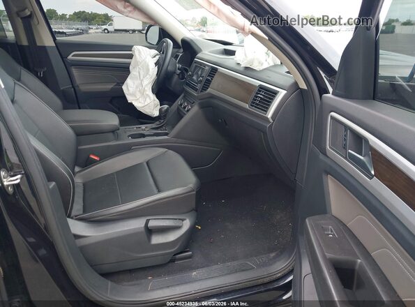 1V2DP2CA2NC553153 2022 VOLKSWAGEN ATLAS Черный Вид салона спереди