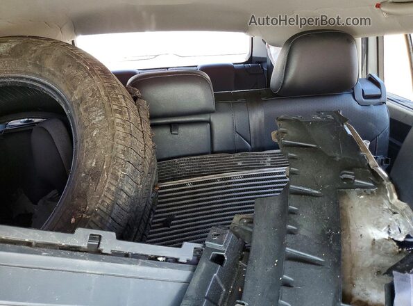 1V2DP2CA5JC599487 2018 VOLKSWAGEN ATLAS Silver 