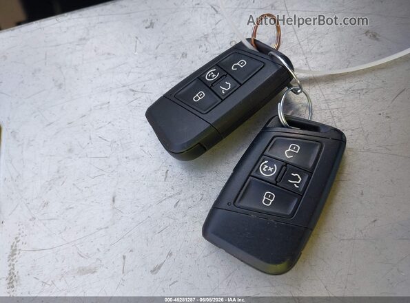 1V2DP2CA6JC599837 2018 VOLKSWAGEN ATLAS White Widok deski rozdzielczej