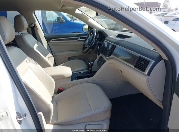 1V2DP2CA6JC599837 2018 VOLKSWAGEN ATLAS White Widok wnętrza z przodu