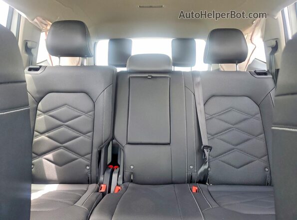 1V2DR2CA3SC533256 2025 VOLKSWAGEN ATLAS Белый Вид задних сидений