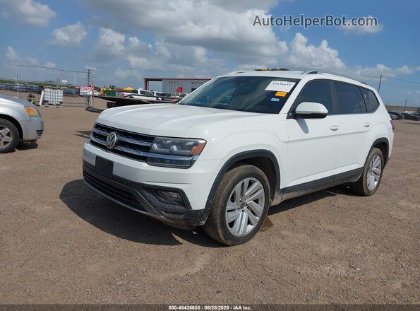 1V2DR2CA6JC523061 2018 VOLKSWAGEN ATLAS White Vista tres cuartos delantera izquierda