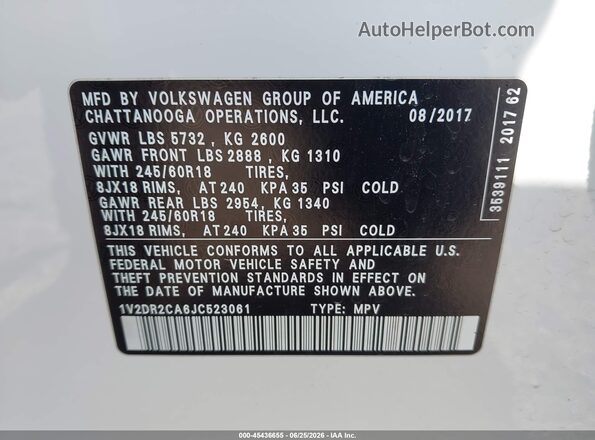 1V2DR2CA6JC523061 2018 VOLKSWAGEN ATLAS White Vista del compartimento del motor