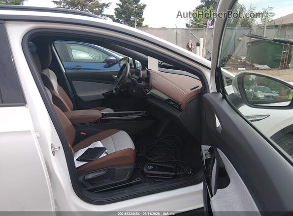 1V2DSPE84SC015068 2025 VOLKSWAGEN ID.4 White Front interior view