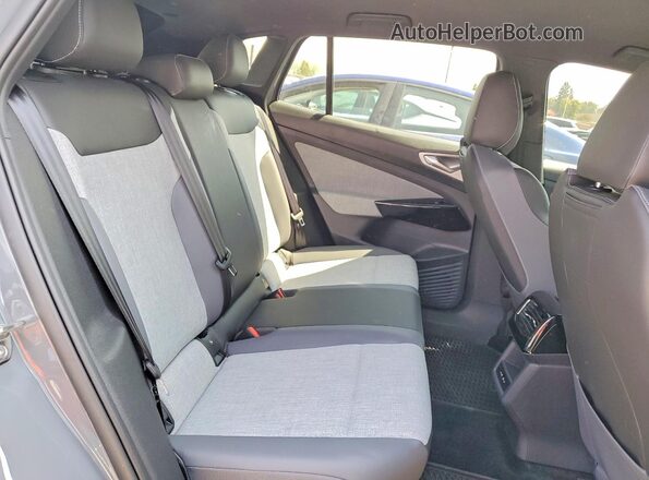 1V2DSPE87SC017915 2025 VOLKSWAGEN ID.4 Gray Rear interior view