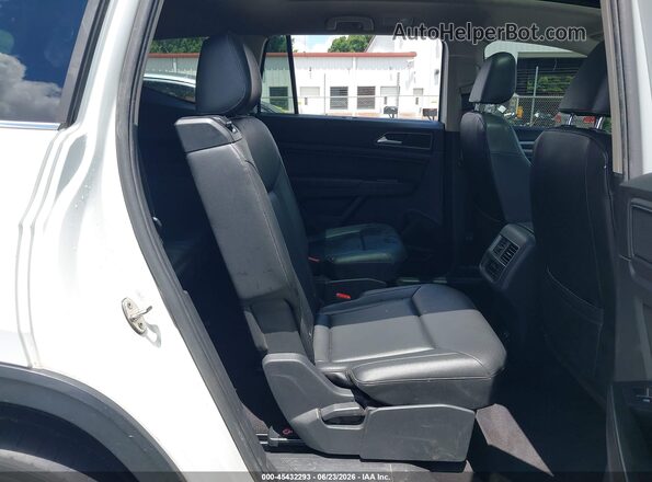 1V2ER2CA4KC581465 2019 VOLKSWAGEN ATLAS White Vista de la etiqueta del VIN