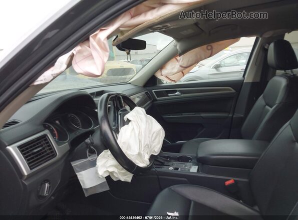 1V2ER2CA6JC503252 2018 VOLKSWAGEN ATLAS Серый Вид салона спереди