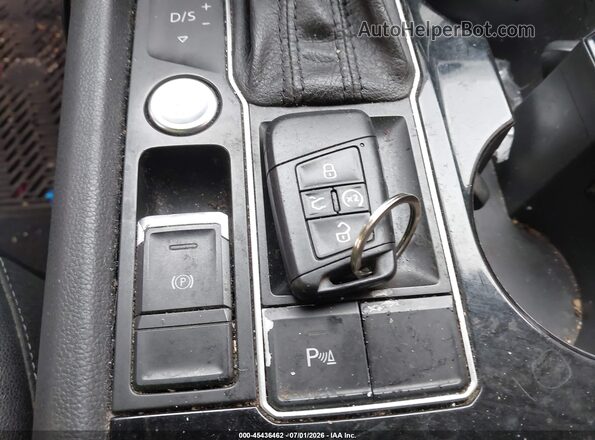 1V2ER2CA6JC503252 2018 VOLKSWAGEN ATLAS Серый Вид панели приборов