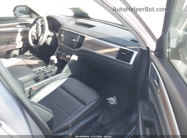 1V2ER2CA6MC580014 2021 VOLKSWAGEN ATLAS Silver Вид салону спереду
