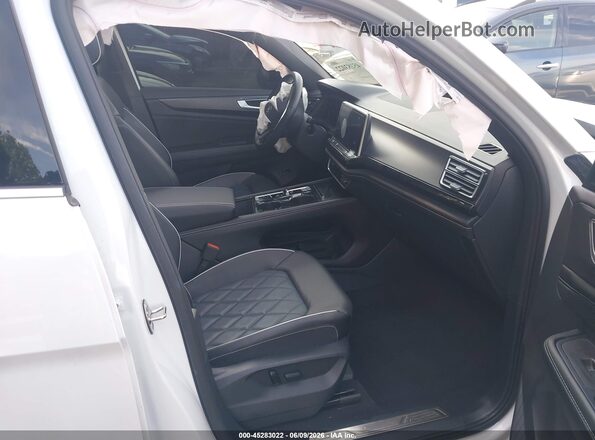 1V2FE2CA0RC232250 2024 VOLKSWAGEN ATLAS White Vista interior delantera