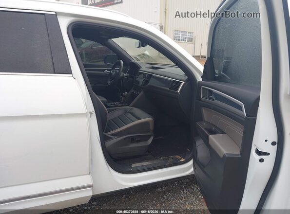 1V2FE2CA1PC226311 2023 VOLKSWAGEN ATLAS Белый Вид салона спереди