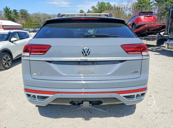 1V2FE2CA2NC200037 2022 VOLKSWAGEN ATLAS Gray Rear view
