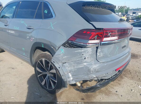 1V2FE2CA3RC255456 2024 VOLKSWAGEN ATLAS Gray Front view