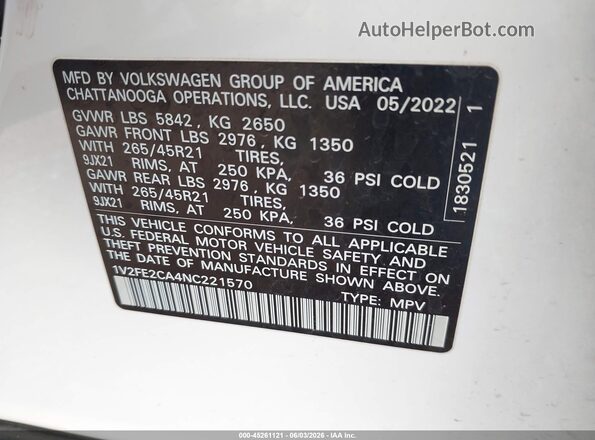 1V2FE2CA4NC221570 2022 VOLKSWAGEN ATLAS White Engine compartment view