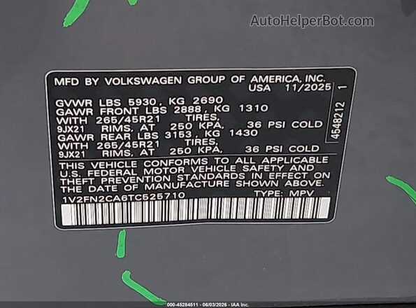 1V2FN2CA6TC525710 2026 VOLKSWAGEN ATLAS Gray Vista del compartimento del motor