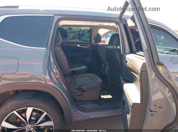 1V2FN2CAXTC504018 2026 VOLKSWAGEN ATLAS Gray Widok naklejki z numerem VIN