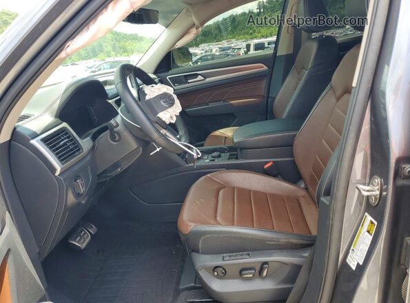 1V2FR2CA9PC530698 2023 VOLKSWAGEN ATLAS Gray Вид салону спереду