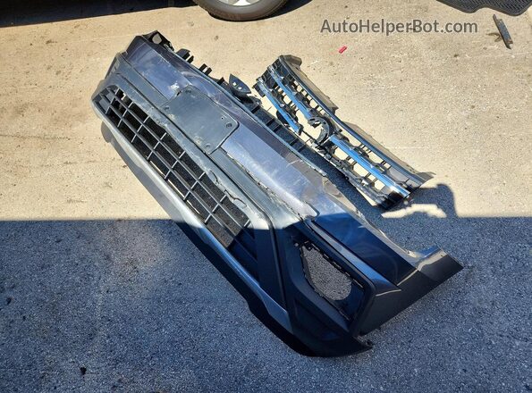 1V2GR2CA0JC526499 2018 VOLKSWAGEN ATLAS Gray Engine compartment view