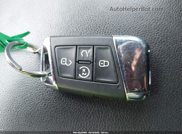 1V2HC2CA6MC236942 2021 VOLKSWAGEN ATLAS Gray Vista del salpicadero