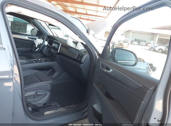 1V2HE2CA3SC213240 2025 VOLKSWAGEN ATLAS Gray Widok wnętrza z przodu