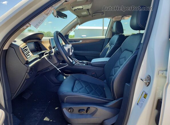 1V2HR2CA4SC523501 2025 VOLKSWAGEN ATLAS White Front interior view