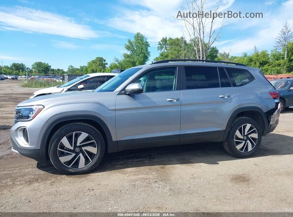 1V2HR2CA9SC528127 2025 VOLKSWAGEN ATLAS Silver Widok wnętrza 360 stopni