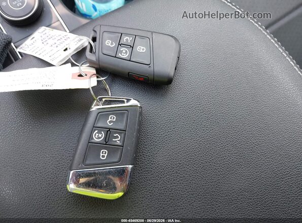 1V2HR2CAXMC605235 2021 VOLKSWAGEN ATLAS Silver 
