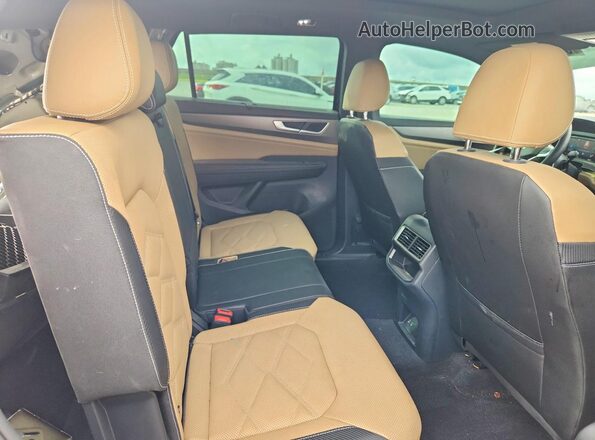1V2JE2CA2RC200264 2024 VOLKSWAGEN ATLAS Black Rear interior view