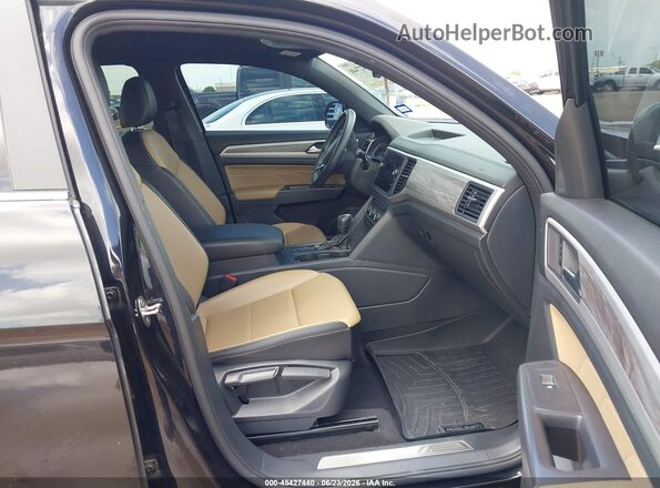 1V2JE2CA5MC236765 2021 VOLKSWAGEN ATLAS Черный Вид салона спереди