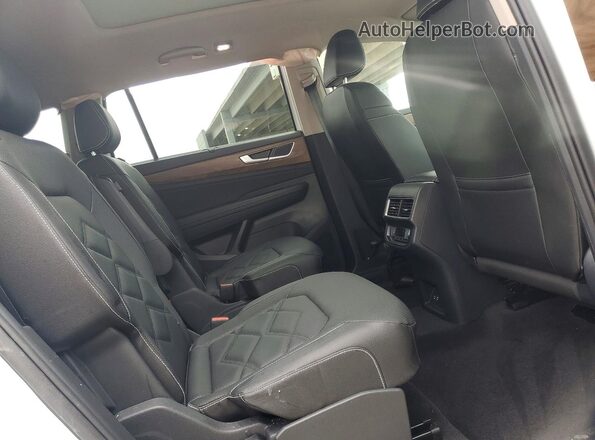 1V2JN2CA6TC515849 2026 VOLKSWAGEN ATLAS White Widok tylnych siedzeń
