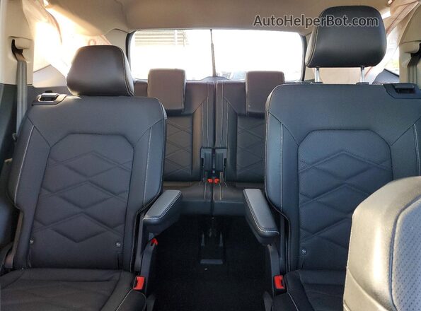 1V2JR2CA2RC516252 2024 VOLKSWAGEN ATLAS Белый Вид задних сидений