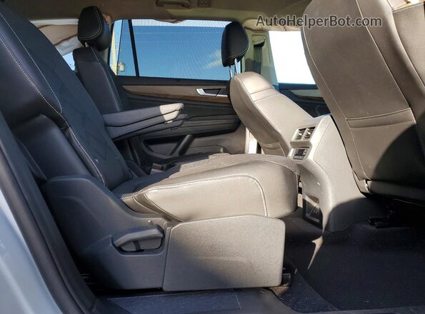 1V2JR2CA2RC516252 2024 VOLKSWAGEN ATLAS Белый Вид задней части салона