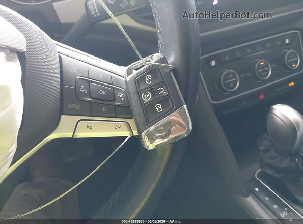 1V2JR2CA7MC512058 2021 VOLKSWAGEN ATLAS White Widok deski rozdzielczej