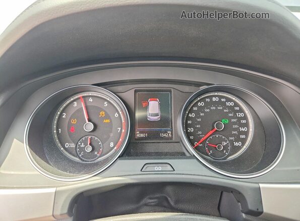 1V2JR2CA7MC600446 2021 VOLKSWAGEN ATLAS Silver Սարքավորումների վահանակի տեսք