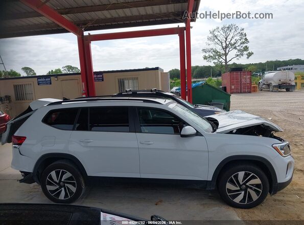 1V2JR2CA7SC561435 2025 VOLKSWAGEN ATLAS White უკანა სალონის ხედი