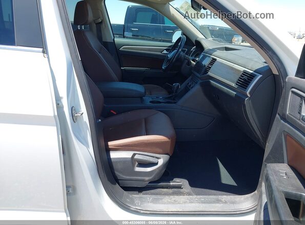 1V2JR2CAXMC500423 2021 VOLKSWAGEN ATLAS White Widok wnętrza z przodu
